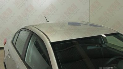Toyota Yaris L Sedan roof