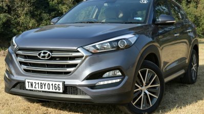2016 Hyundai Tucson front toe in Review