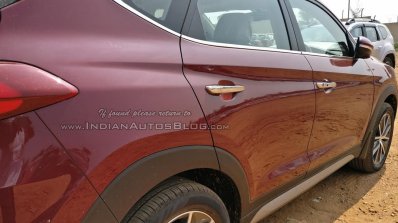 2016 Hyundai Tucson side spied dealership