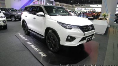 2016 Toyota Fortuner TRD Sportivo front three quarter at the 2016 Thai Motor Expo