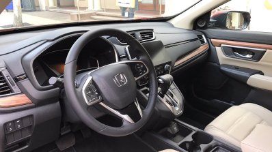 2017 Honda CR-V interior live image