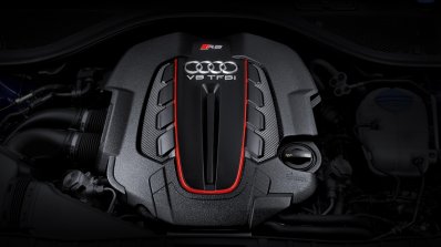 Audi RS 7 Performance engine bay press image