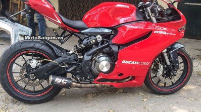 Benelli TNT 300 Ducati lookalike side