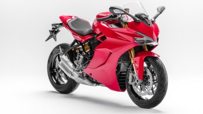 Ducati SuperSport front three quarter