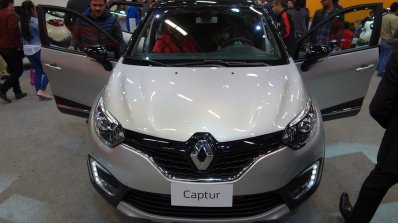 Renault Captur (Renault Kaptur) front at 2016 Bogota Auto Show