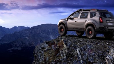 Renault Duster Extreme Concept rear three quarters scenic