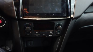 suzuki-swift-sport-dashboard-at-the-bogota-motor-show