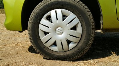 2016 Maruti Alto 800 (Facelift) wheel Review