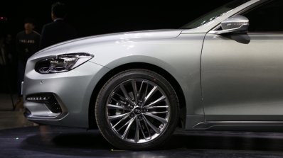 2017 Hyundai Grandeur front wing unveiled