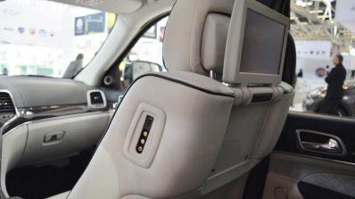 2017 Jeep Grand Cherokee front passenger seat at 2016 Bologna Motor Show
