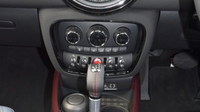 2017 MINI Clubman Cooper S centre console