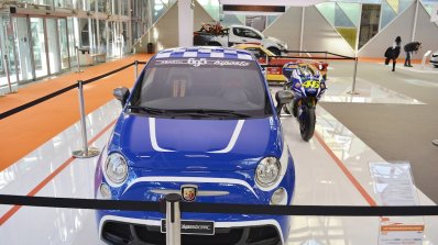 Abarth 695 Biposto YFR special edition front at 2016 Bologna Auto Show