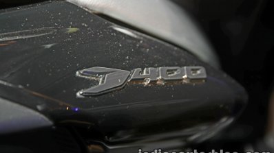 Bajaj Dominar 400 live D400 logo