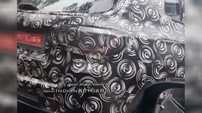 Jeep Compass taillamp spied testing on highway