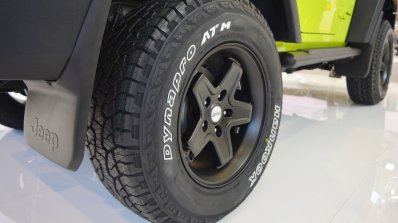 Jeep Wrangler Rubicon with MoparONE pack tyre at 2016 Bologna Motor Show