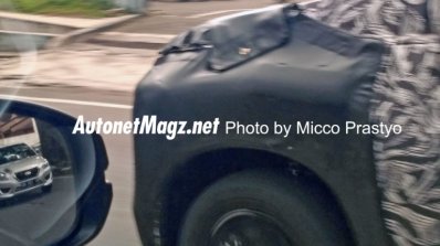 Mitsubishi XM MPV front fender in Indonesia