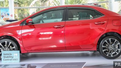 New Toyota Corolla Altis 2.0V (facelift) profile