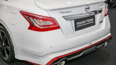 Nissan Teana Performance Package 2.5XV rear fascia