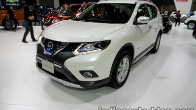 Nissan X-Trail X-Tremer Hybrid front three quarter at the Thai Motor Expo