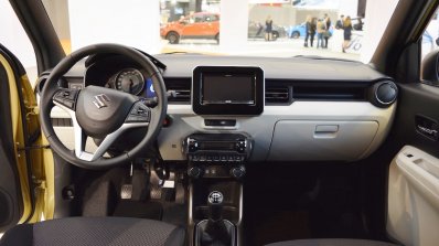 Suzuki Ignis interior dashboard at 2016 Bologna Motor Show
