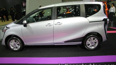Toyota Sienta profile at 2016 Thai Motor Expo