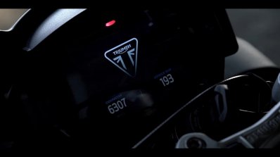 Triumph Street Triple teaser instrumentation odometer