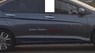 2017 Honda City (facelift) side close spied in India
