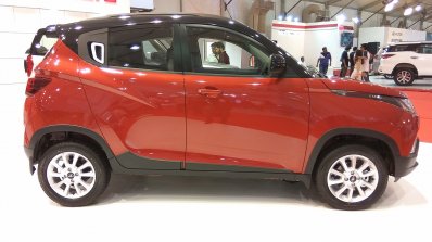 2017 Mahindra KUV100 anniversary edition dual tone side