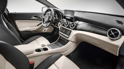 2017 Mercedes GLA 250 4MATIC AMG Line interior