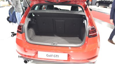 2017 VW Golf GTI (facelift) boot at 2017 Vienna Auto Show