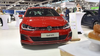 2017 VW Golf GTI (facelift) front at 2017 Vienna Auto Show
