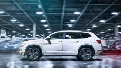 2018 VW Atlas R-Line profile