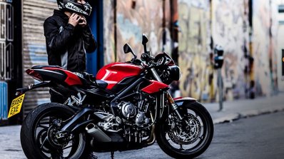 Triumph Street Triple S Diablo Red still
