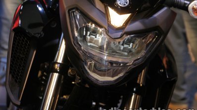 Yamaha FZ 25 headlamp with suspension