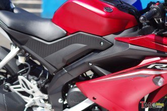 Yamaha R15 v3.0 matte red frame