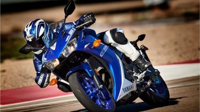 Yamaha R3 blue motion front three quarter