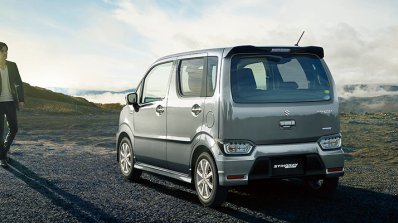 2017 Suzuki Wagon R Stingray rear three quarters