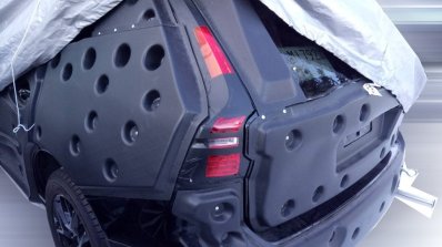 2017 Volvo XC60 rear fascia spy shot