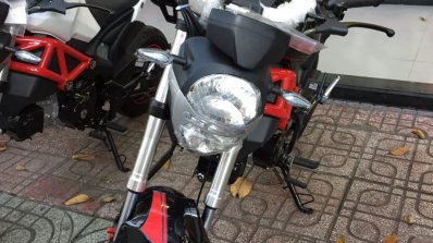 Ducati Monster copy Monster 110 from Vietnam headlamp