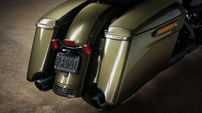 Harley Davidson Road King Special saddle bags