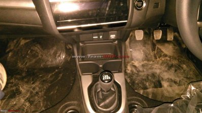 Honda WR-V centre tunnel spy shot