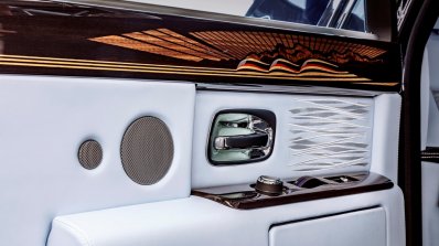 Rolls-Royce Phantom final unit door capping