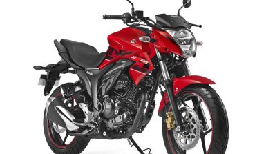 Suzuki Gixxer red studio front three quarter