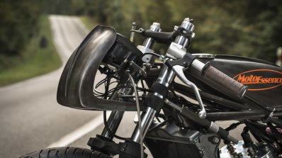 Yamaha RD350 Falcon by Moto Essence front nose