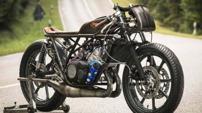 Yamaha RD350 Falcon by Moto Essence front three quarter