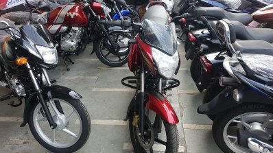 2017 Bajaj Pulsar 135 LS BSIV reaches dealership front
