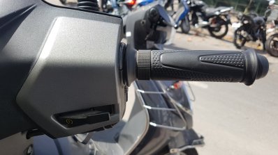 2017 Hero Maestro Edge BSIV at dealership switchgear right