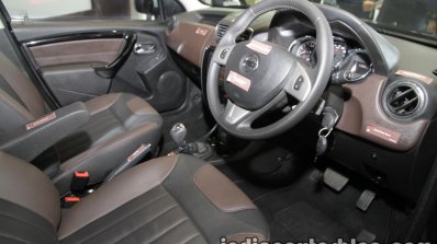 2017 Nissan Terrano (facelift) interior launched