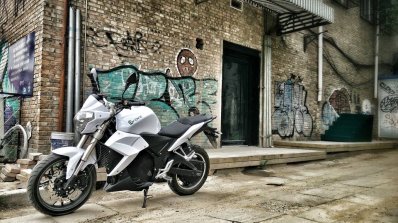 Evoke Urban S front three quarter