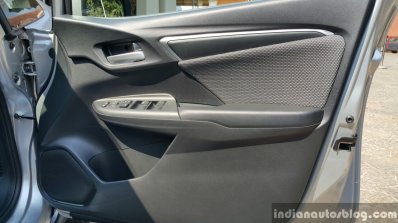 Honda WR-V door panel